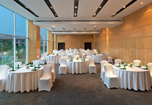 Fairfield by Marriott Lucknow Hotel Overview