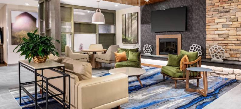 昆斯伯里-格伦斯福尔斯/乔治湖地区万枫酒店及套房(Fairfield Inn & Suites Queensbury Glens Falls/Lake George Area)图片