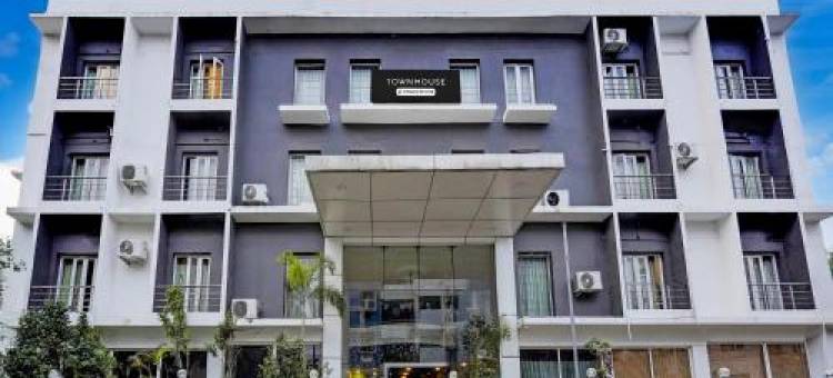 美达瓦卡姆附近的舒适城堡，靠近贾亚昌德兰(Super Townhouse Medavakkam Near Jayachandran)图片