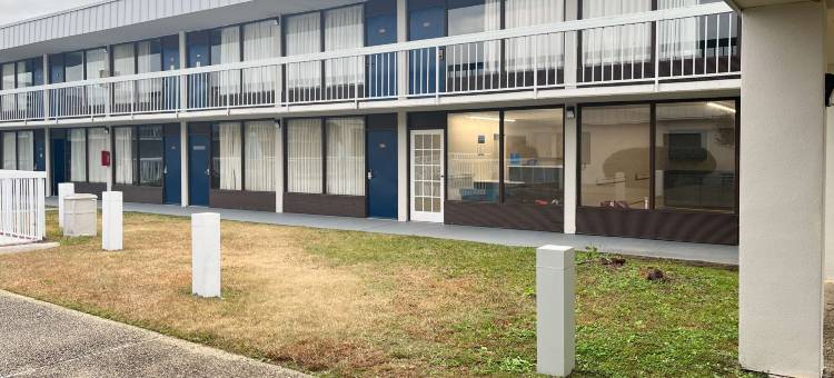 Motel 6 卢戈夫, 南卡罗来纳州(Motel 6 Lugoff, SC)图片