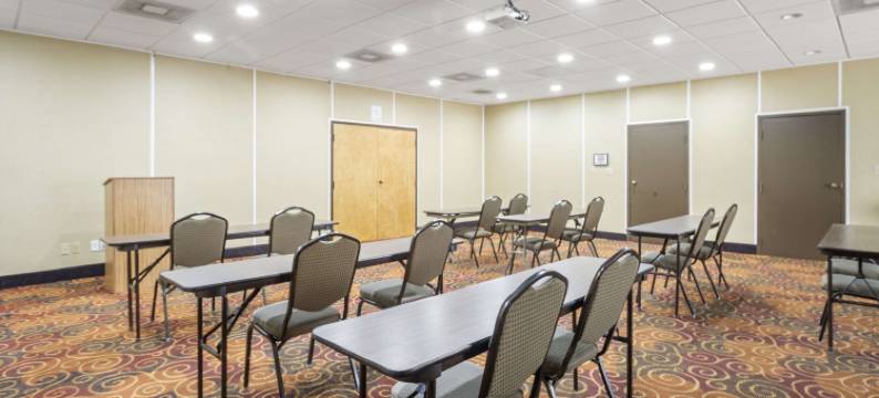 锡克里南品质套房酒店(Quality Suites Hickory South)图片