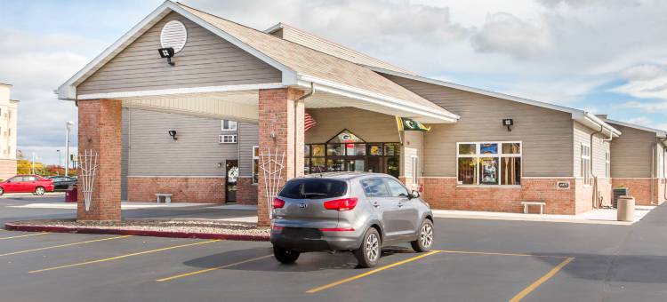 绿湾体育场附近美吟温德姆酒店(AmericInn by Wyndham Green Bay Near Stadium)图片