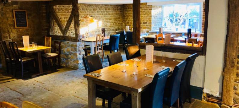 霍利布什旅馆(The Hollybush Inn and B&B)图片