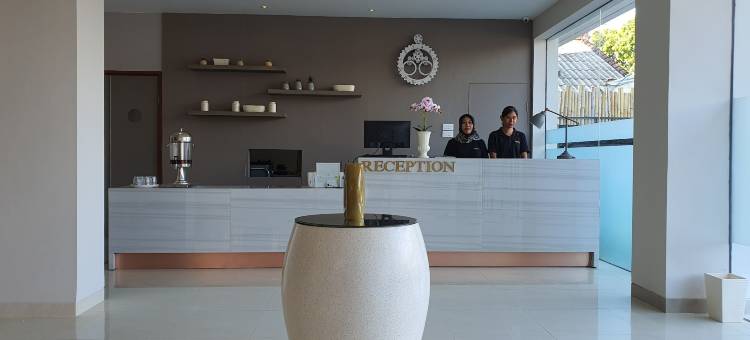 拉帕特玛雅哈特高级酒店(Hart Hotel Premium Rapatmaja)图片