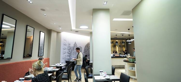 卡尔斯酒店(Carles Hotel)图片