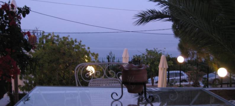 特拉富罗斯公寓(Travlos Studios)图片