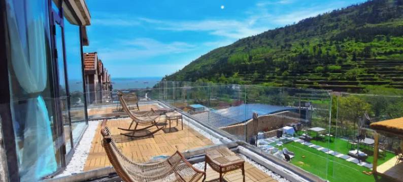 依山一宿·Landscape露台设计师美宿(青岛崂山风景区青山渔村店)图片