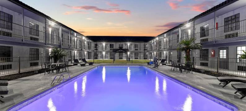 圣安东尼奥Lackland AFB呗盟酒店(Baymont by Wyndham San Antonio Near Lackland AFB)图片