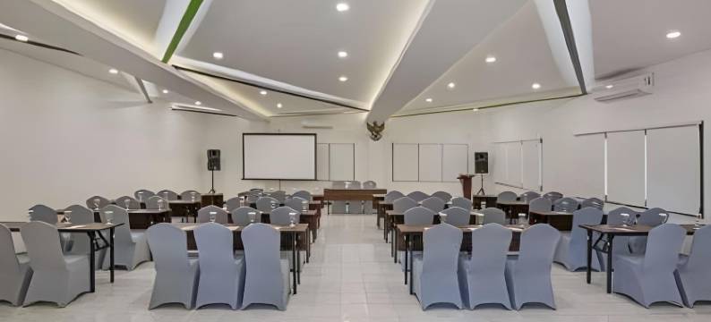 布罗莫格兰德威兹酒店(Grand Whiz Hotel Bromo)图片