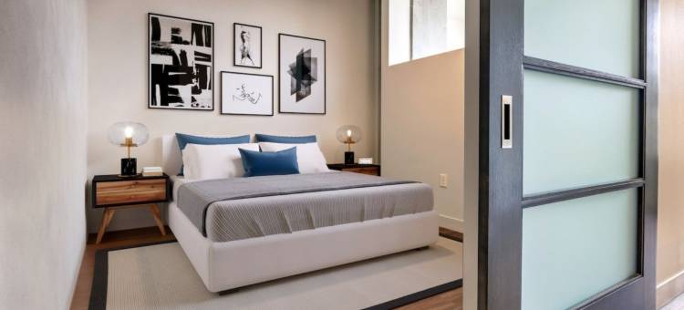 Panoramic City Views and Luxury Amenities - Stylish Urban Retreat图片