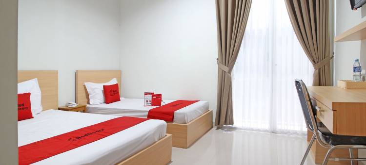 红多兹酒店-近日惹阿米空(RedDoorz Near Amikom Yogyakarta)图片