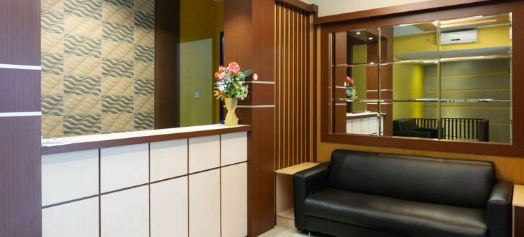 红多兹酒店-近查亚普拉港(RedDoorz Near Pelabuhan Jayapura)图片