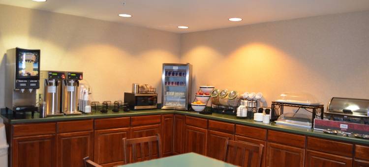 马科基塔温德姆美吟温德姆酒店(AmericInn by Wyndham Maquoketa)图片