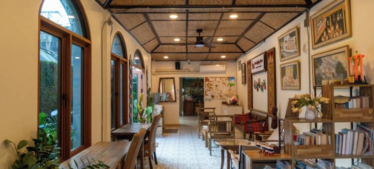 武里府画廊饭店(Buri Gallery House)图片