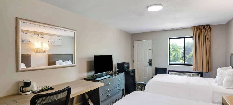 康涅狄格托灵顿美洲佳值酒店(Americas Best Value Inn Torrington, CT)图片