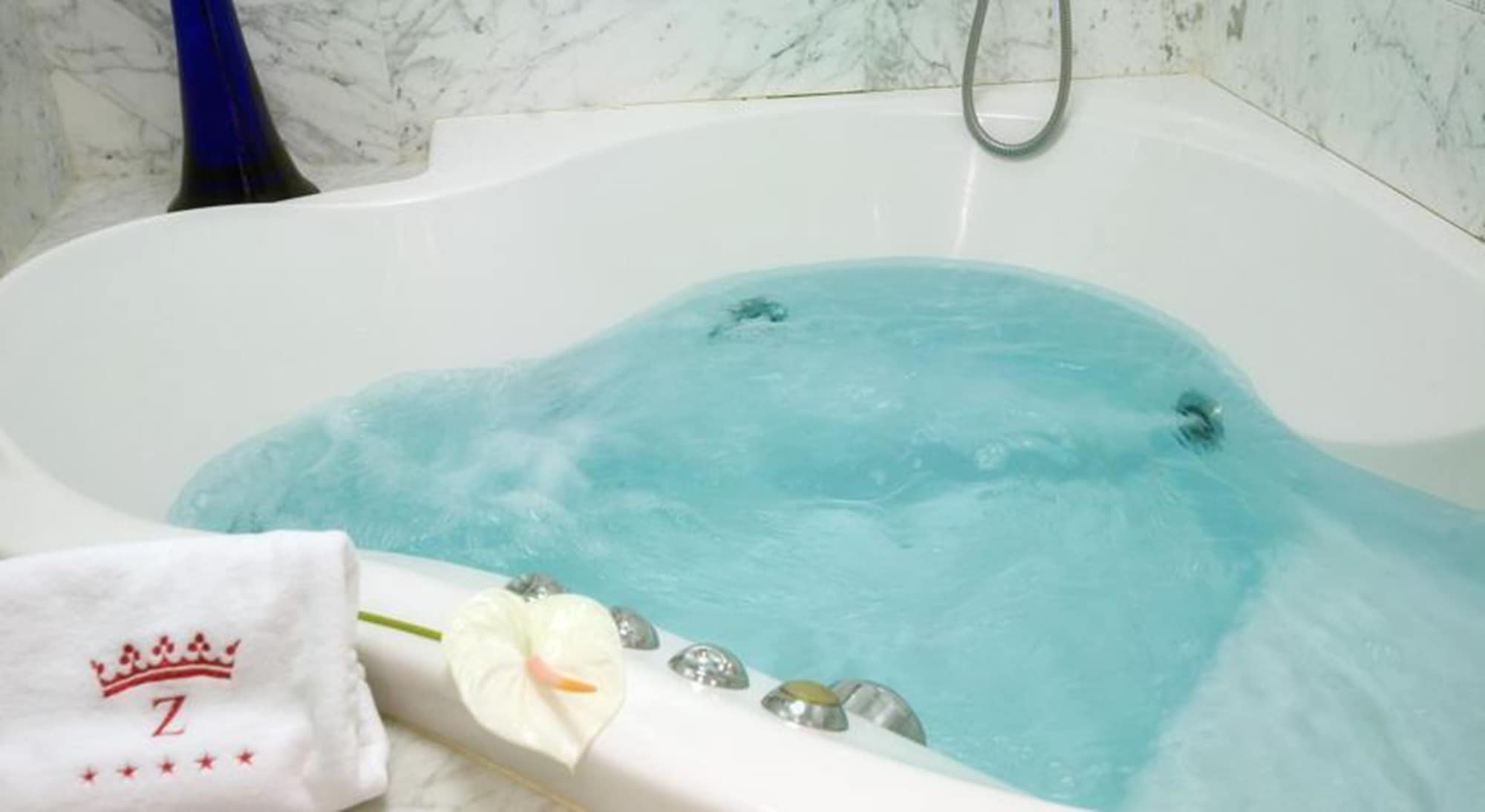 Hotel Palafox Over view