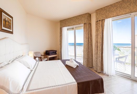 Hotel Adria Hotel Overview