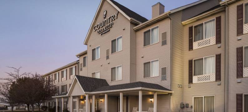 布卢明顿诺莫尔机场丽怡酒店(Country Inn & Suites by Radisson, Bloomington-Normal Airport, IL)图片