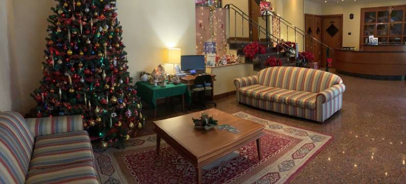 萨旺特酒店(Savant Hotel)图片