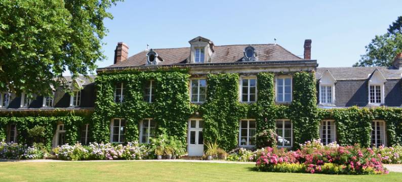 哈瑟莱恩斯城堡酒店(Château d'Harcelaines)图片