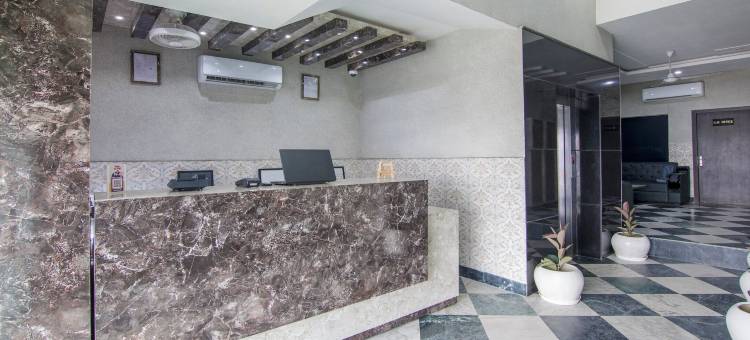 Treebo 特里内塔国际酒店(Treebo Trinetar International)图片