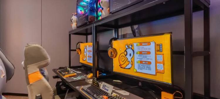 城小蜗电竞酒店(淮河路步行街大东门地铁站店)图片