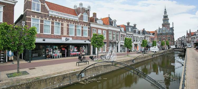 Snoozz酒店(Snoozz Hotels Bolsward Boutique Hotel Zonder Receptie Met Digitale Sleutel)图片