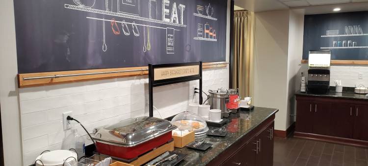 代顿机场欢朋套房酒店(Hampton Inn & Suites Dayton-Airport)图片