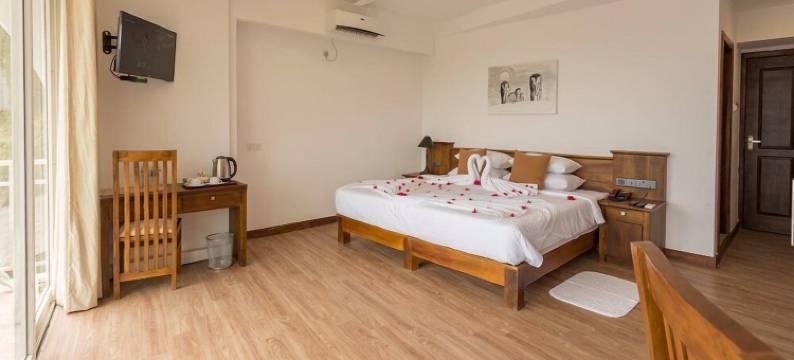 桑德瑞安娜湖景酒店(Sandriana Lake View)图片