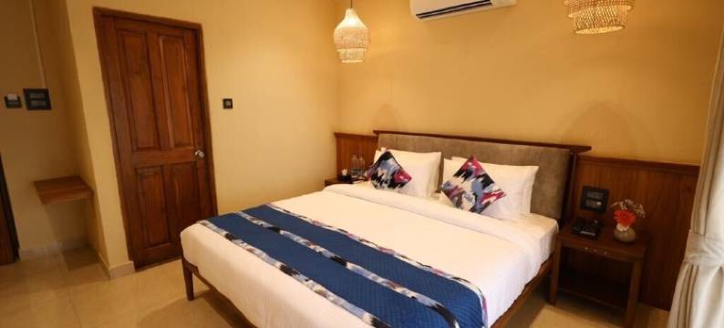 福克索阿里斯托巴加海滩度假村(Foxoso Aaristo Baga Beach Resort)图片