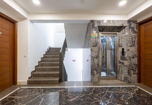 RR Residency Hotel Overview