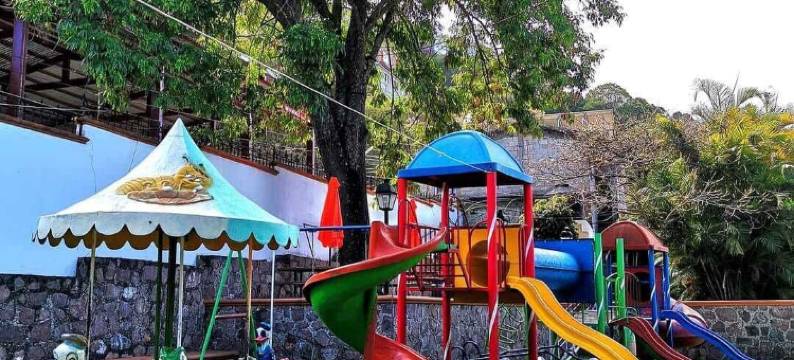 洛杉矶巴尔内瑞欧度假村(Hotel & Balneario Los Angeles)图片