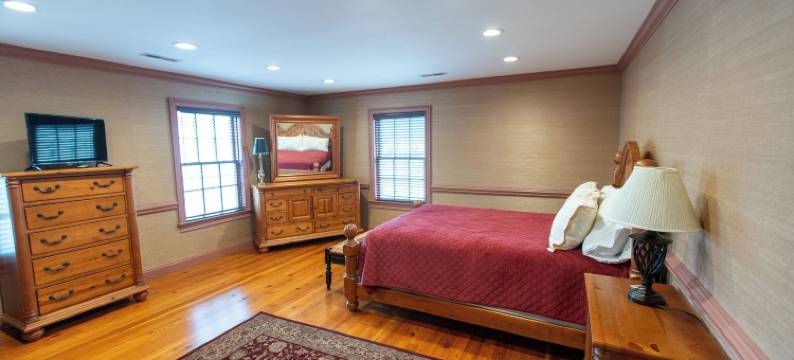 霍华溪旅馆(Howard's Creek Inn)图片