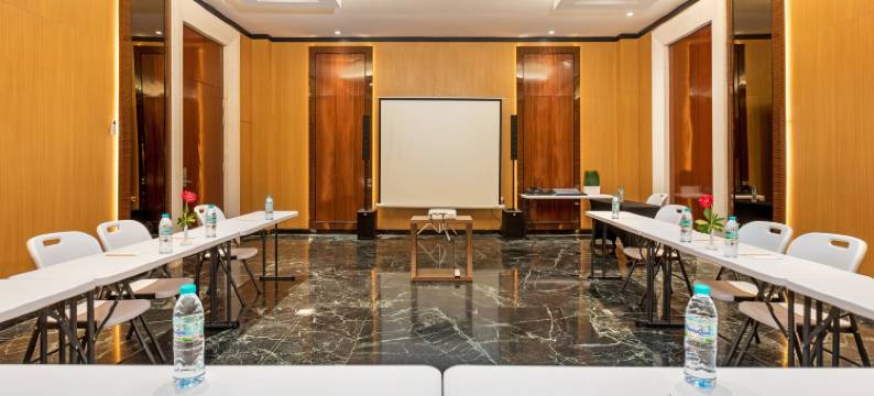 雷吉安波士酒店 - 由群岛酒店技术提供(MaxOneHotels at Legian)图片