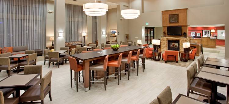 希尔顿欢朋套房酒店-菲尼克斯城格兰岱尔/韦斯特盖特(Hampton Inn & Suites Phoenix Glendale-Westgate)图片