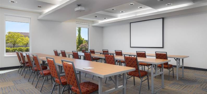 爱达荷福尔斯希尔顿惠庭酒店(Home2 Suites by Hilton Idaho Falls)图片