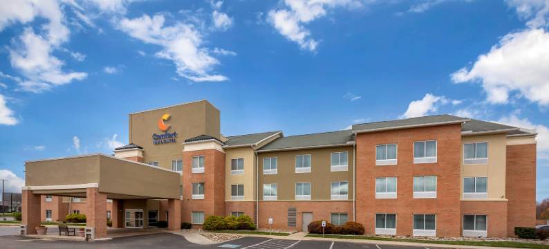 舒适套房酒店阿克伦南(Comfort Inn & Suites Akron South)图片