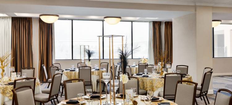 新奥尔良机场希尔顿逸林酒店(DoubleTree by Hilton New Orleans Airport)图片