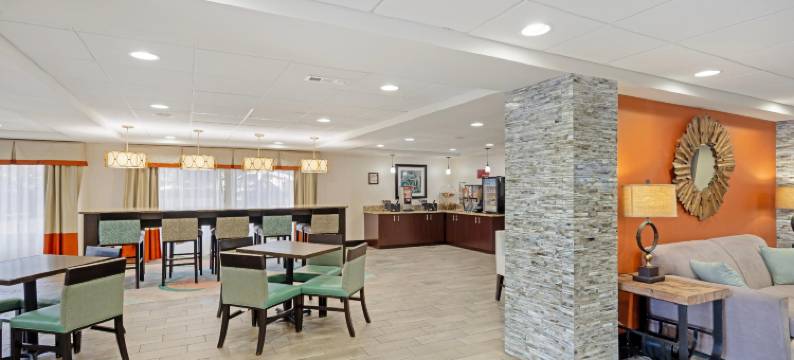 康提赛德-芝加哥地区贝斯特韦斯特优质酒店(Best Western Plus Chicagoland - Countryside)图片