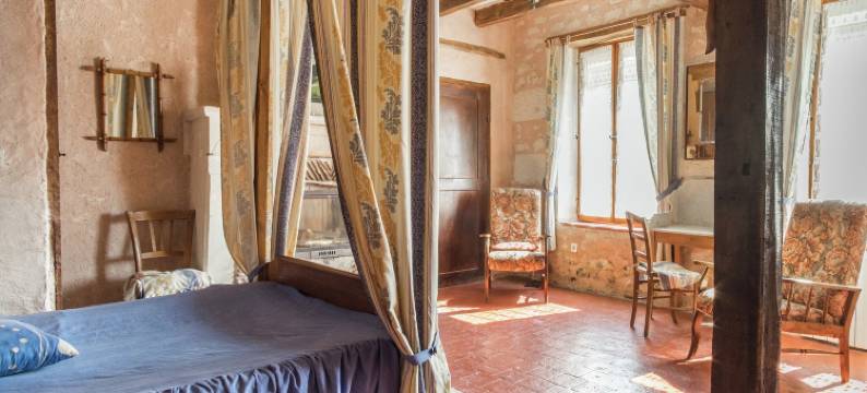 A cave house with a historic charm图片