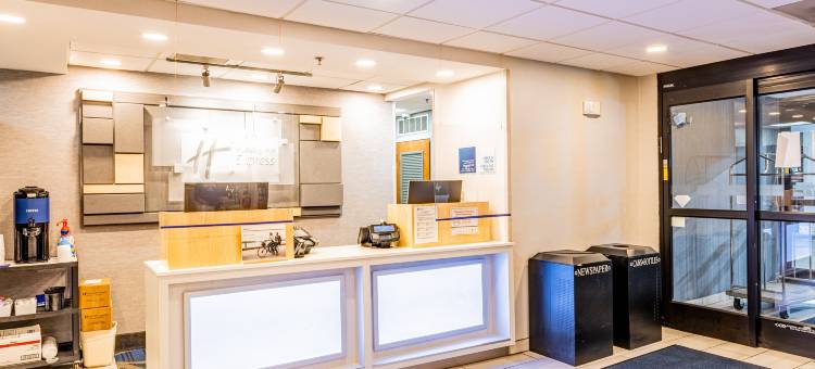 Holiday Inn Express 印第安纳波利斯南(Holiday Inn Express Indianapolis South)图片