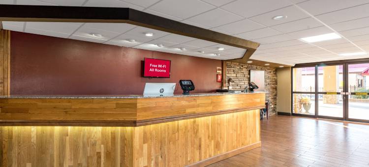 鸽子谷红顶酒店 - 百汇(Red Roof Inn & Suites Pigeon Forge - Parkway)图片