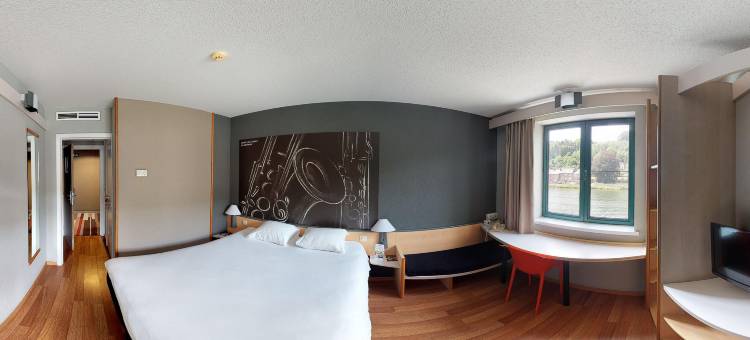 宜必思迪南中心酒店(Ibis Dinant Centre)图片