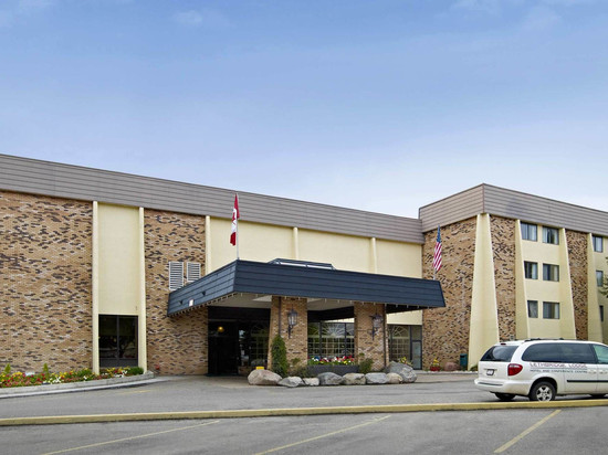 莱斯布里奇桑德曼签名酒店