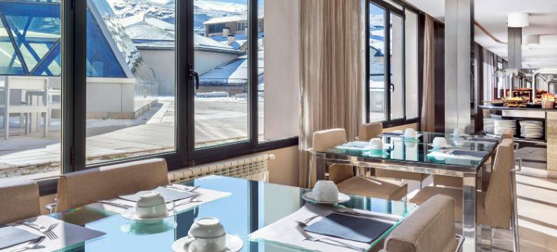 美利亚索勒尼夫酒店(Melia Sol Y Nieve)图片