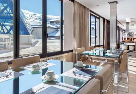 Melia Sol Y NieveHotel Overview