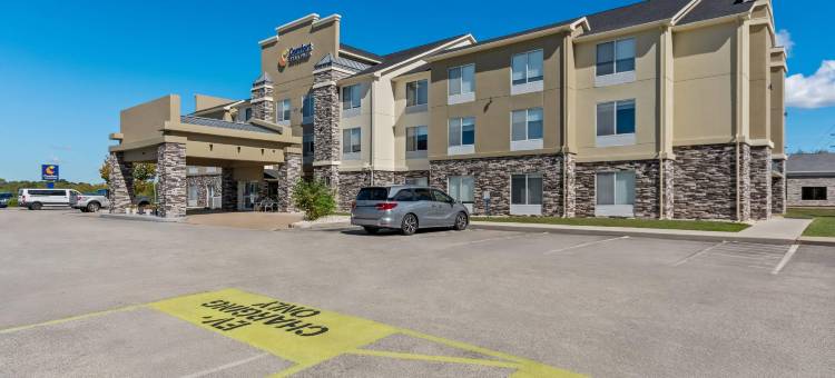 莱克星顿伯里亚费尔菲尔德套房酒店(Comfort Inn & Suites)图片