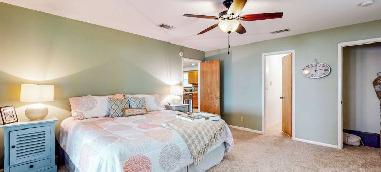 3BR Waterfront Home: Rural & Unique图片