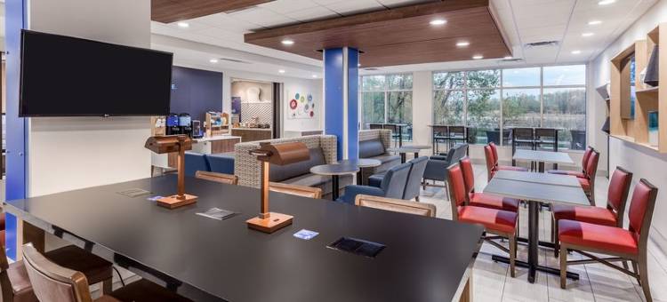 哈蒙德智选假日套房酒店(Holiday Inn Express & Suites HAMMOND by IHG)图片