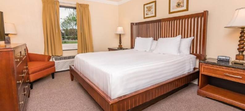 Lakeshore Resort and Marina图片